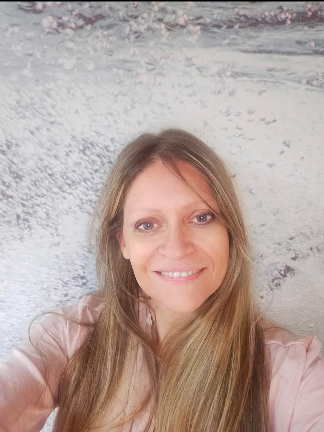 Natalia Salcedo — Sendas Familiares